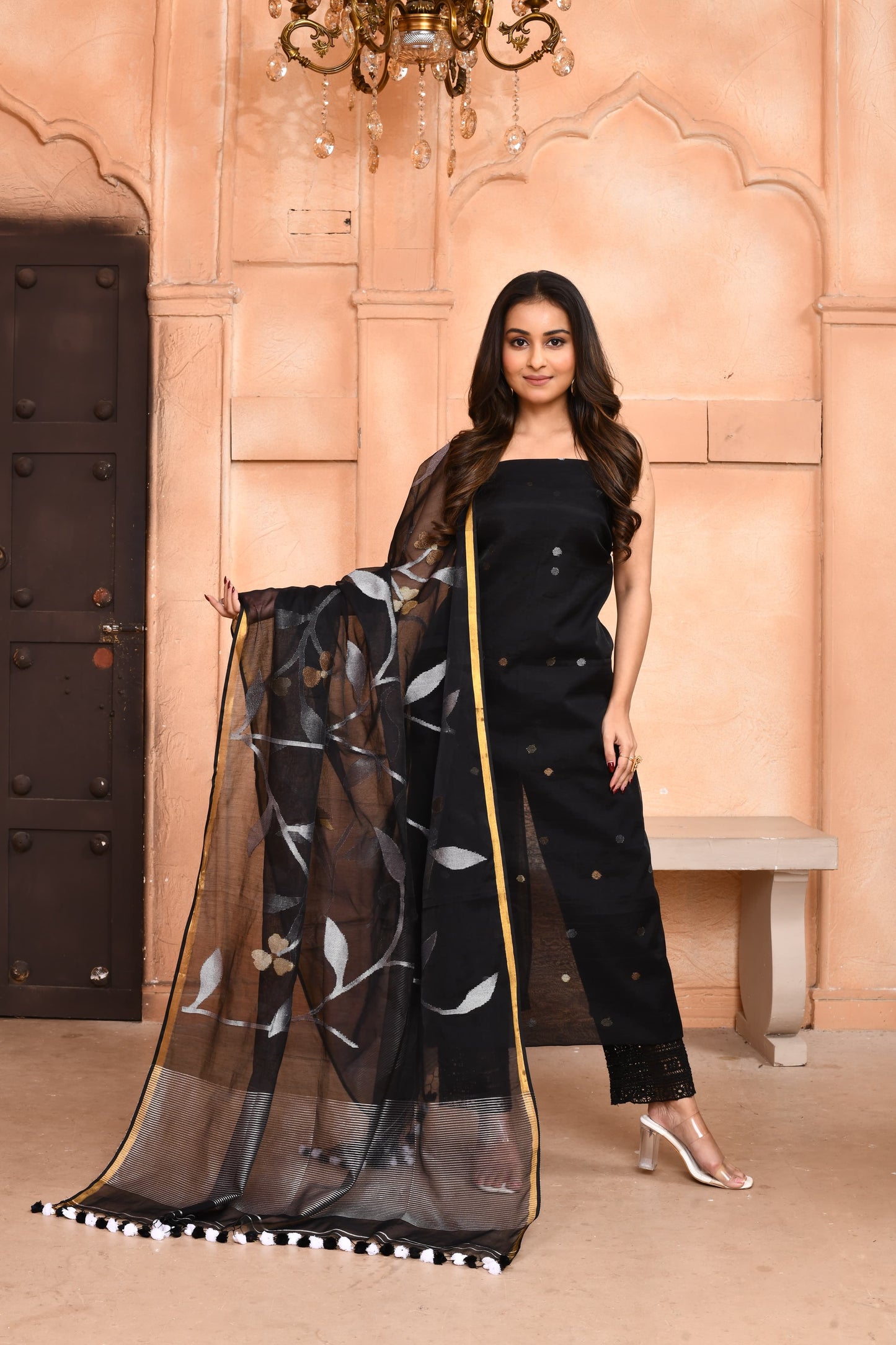 𝑺𝒘𝒂𝒓𝒏𝒂𝒍𝒂𝒕𝒂 – Muslin Silk Zari Jaal Dupatta Polka Weaved Suits | Premium Handwoven Elegance