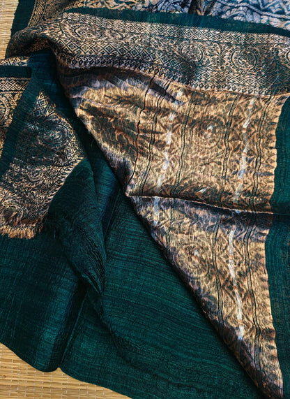 Premium pure Matka silk Benarasi saree with running Matka blouse piece by Rihyaaz
