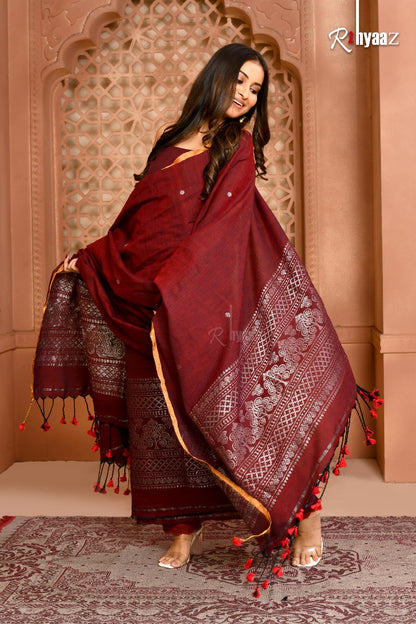 𝓣𝓻𝓪𝔂𝓪 Tissue Linen Korvai Border Suit by Rihyaaz, available in customisable colours and ready to dispatch.