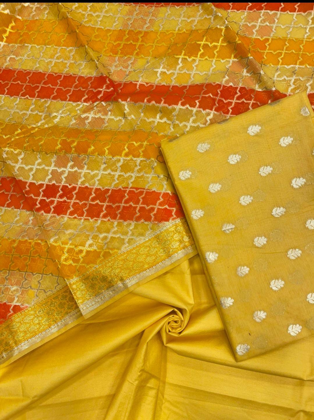 Nazifa – The Rangkaut Dupatta Chinon Benarasi Suit