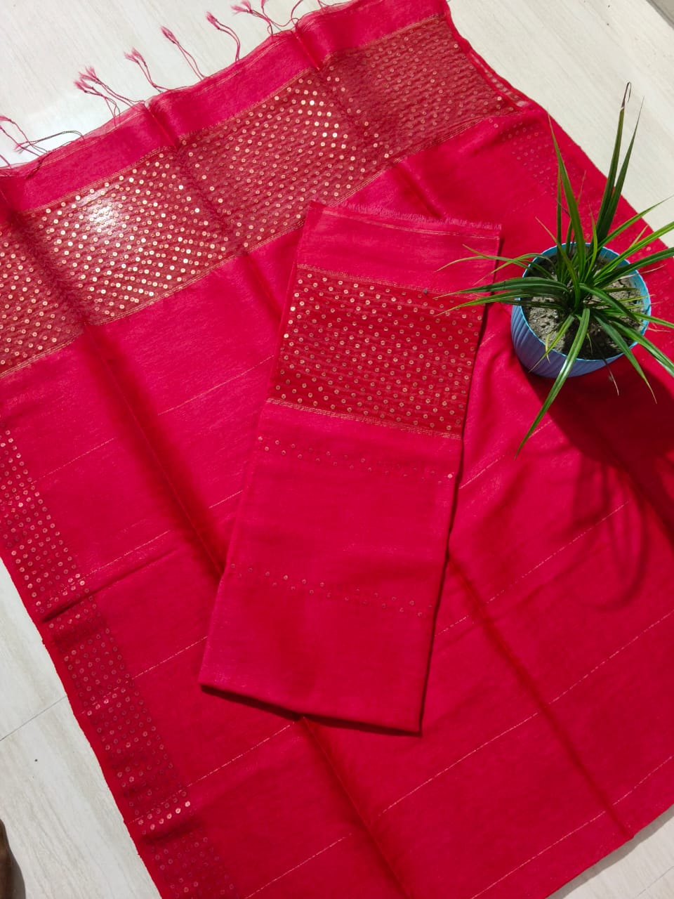 Bansuri – Pure Resham/Linen Sequin Handmade Designer Suit