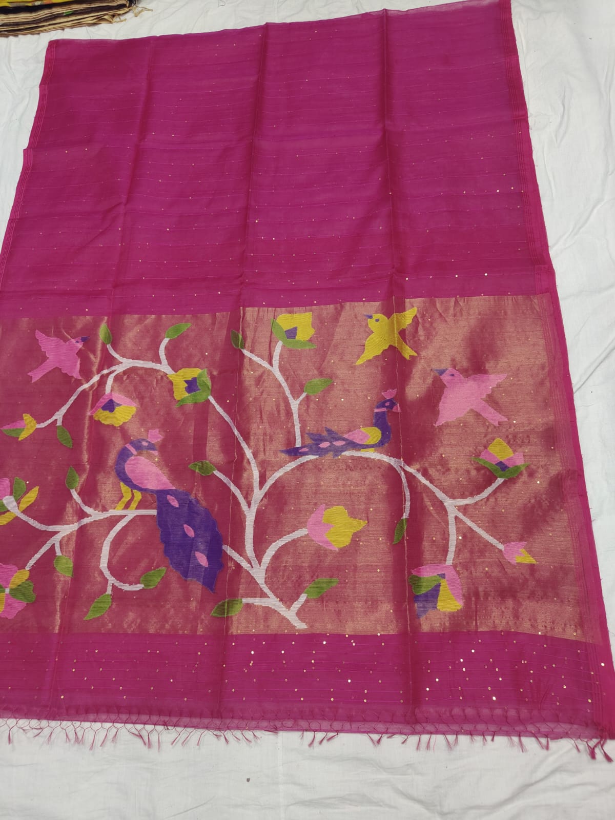 𝓞𝓭𝓱𝓪𝓷𝓲 – Muslin Silk Pathani Weave Saree with All-Over Sequin Elegance