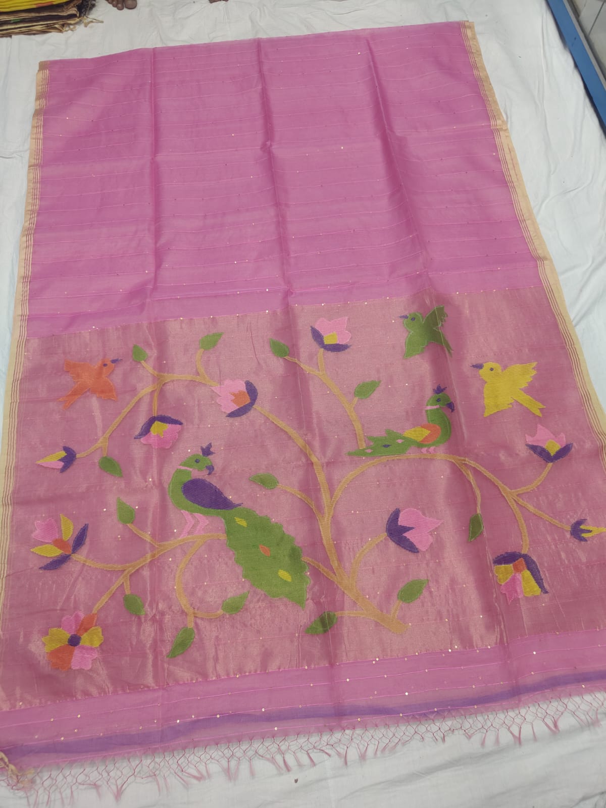 𝓞𝓭𝓱𝓪𝓷𝓲 – Muslin Silk Pathani Weave Saree with All-Over Sequin Elegance