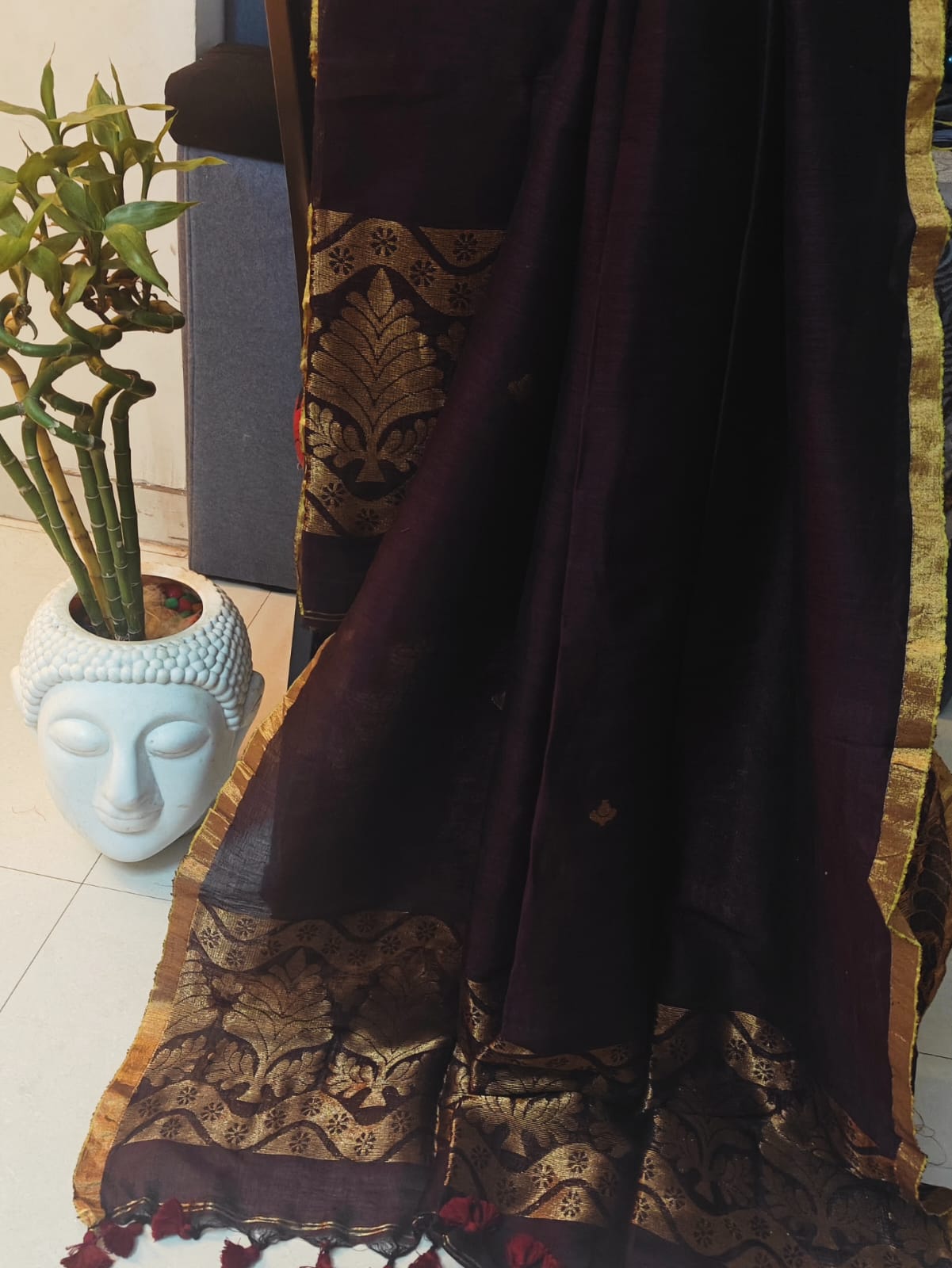 Palak – Silk Linen Pita Zari Suits for Timeless Ethnic Style