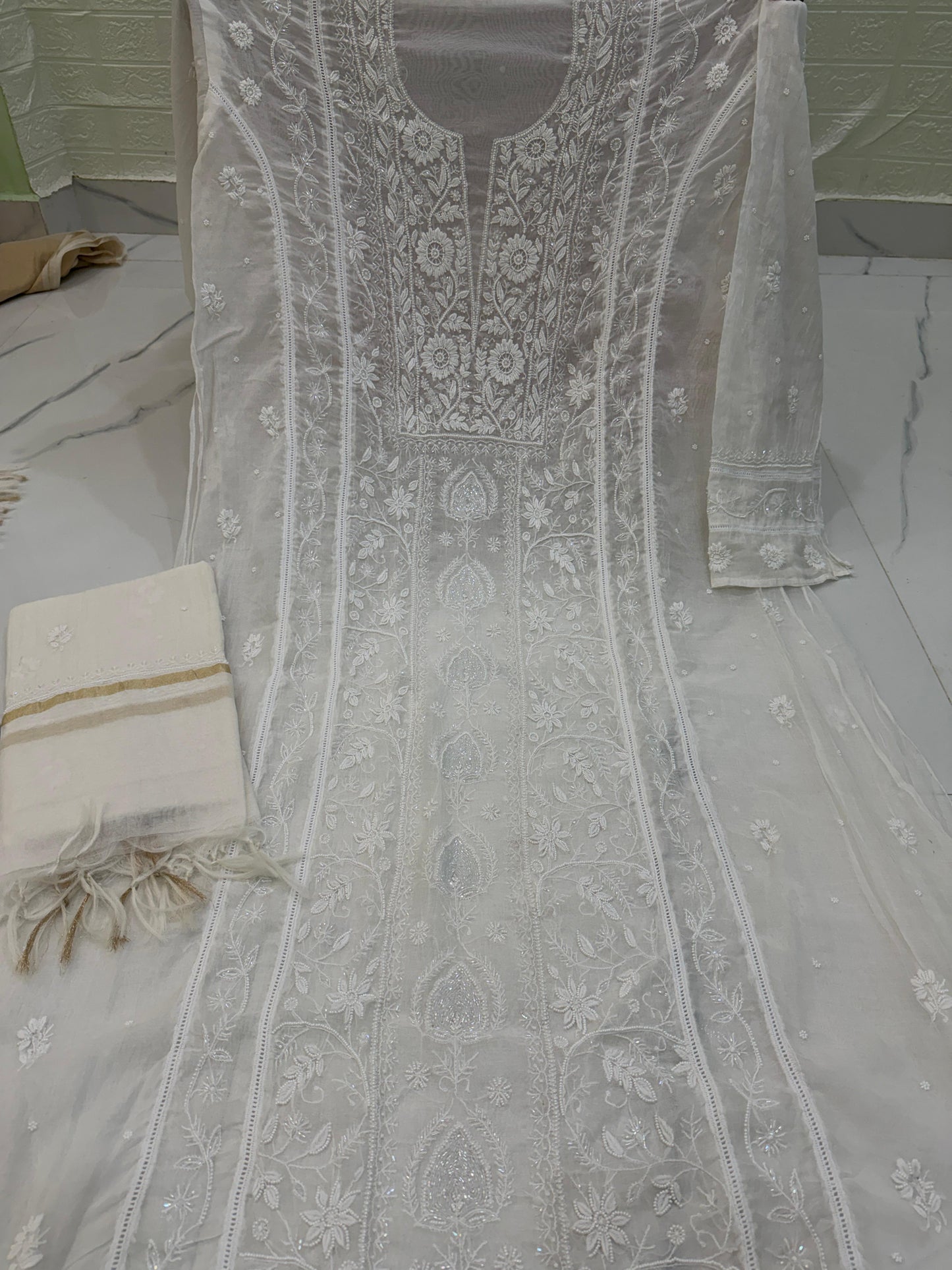 Fabric Mul Mul Chanderi Suit – Semi-Stitched