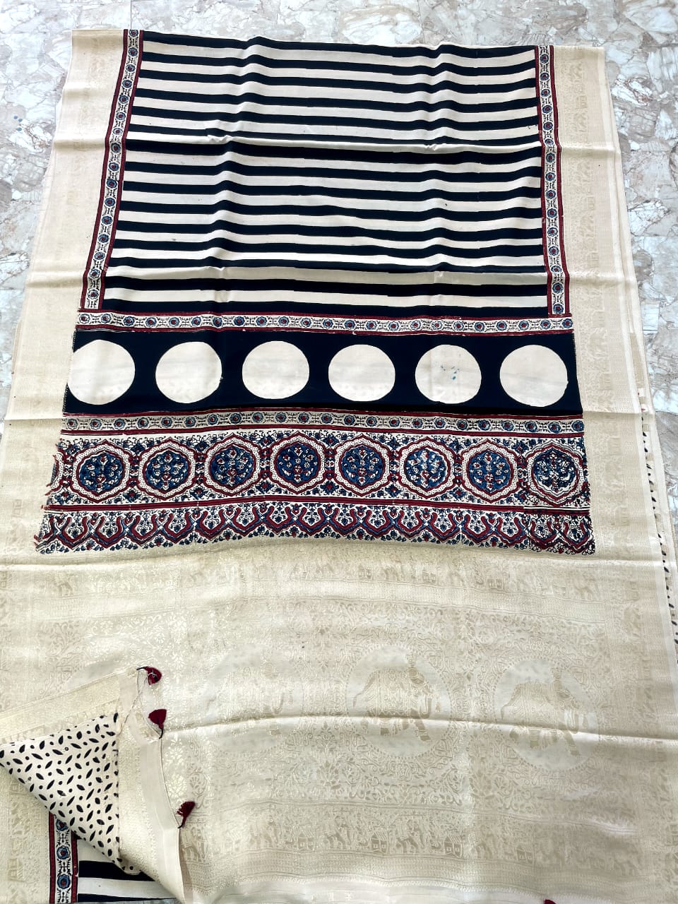 Dola Benarasi Pallu Ajrakh Hand Block Print Saree | Authentic Handloom Elegance
