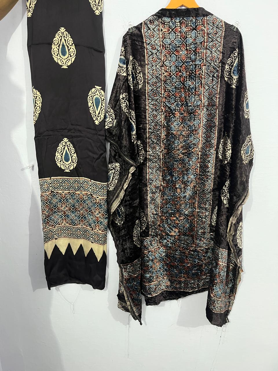 Nayab – Silk Velvet Ajrakh Suit with Modal Silk Dupatta (2.5 mtr)