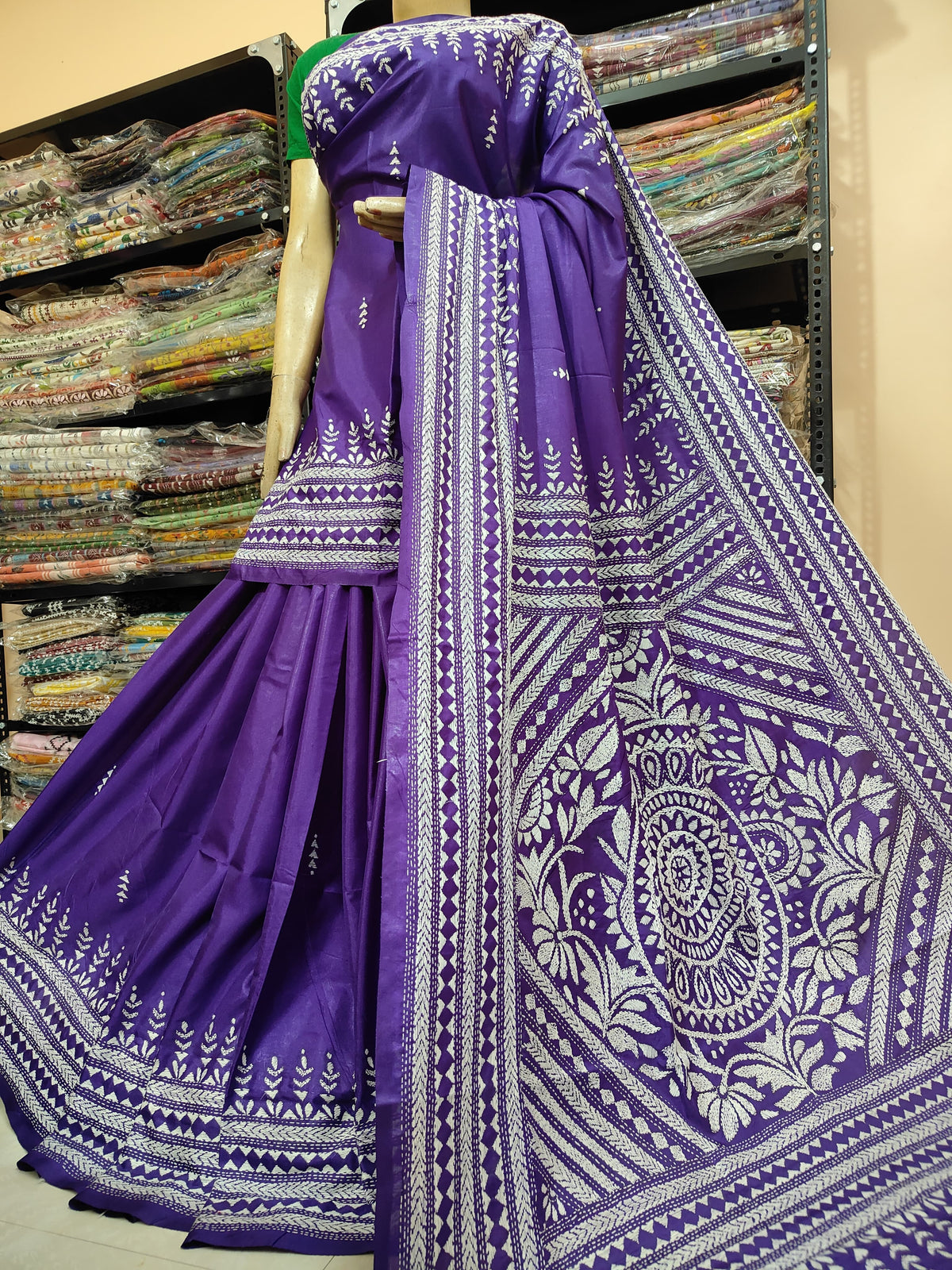 Traditional Shantiniketan Hand Kantha Stitch Saree in Blended Bangalore Silk | Rihyaaz