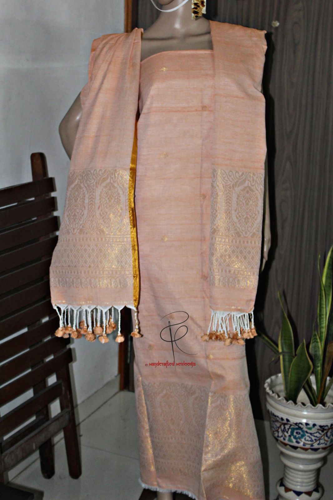 Pavitras — Premium Textured Linen Kasavu Suits