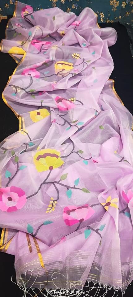 Mehak- Floral jaal weaved Jamdani saree