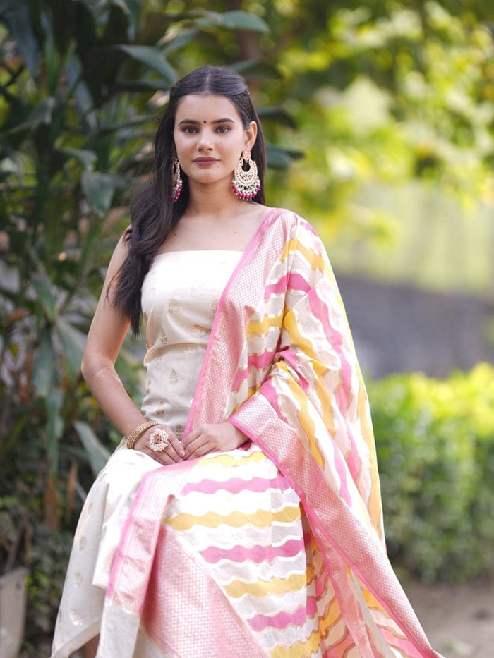 *🦋Exclusive Banarasi Unstitched Salwar kameez with Dupatta🦋*