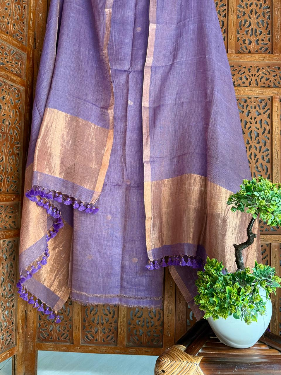 ℛ𝓊𝓉𝒷𝒶 | Premium Polka Dot Linen Suit With Broad Zari Palla Dupatta